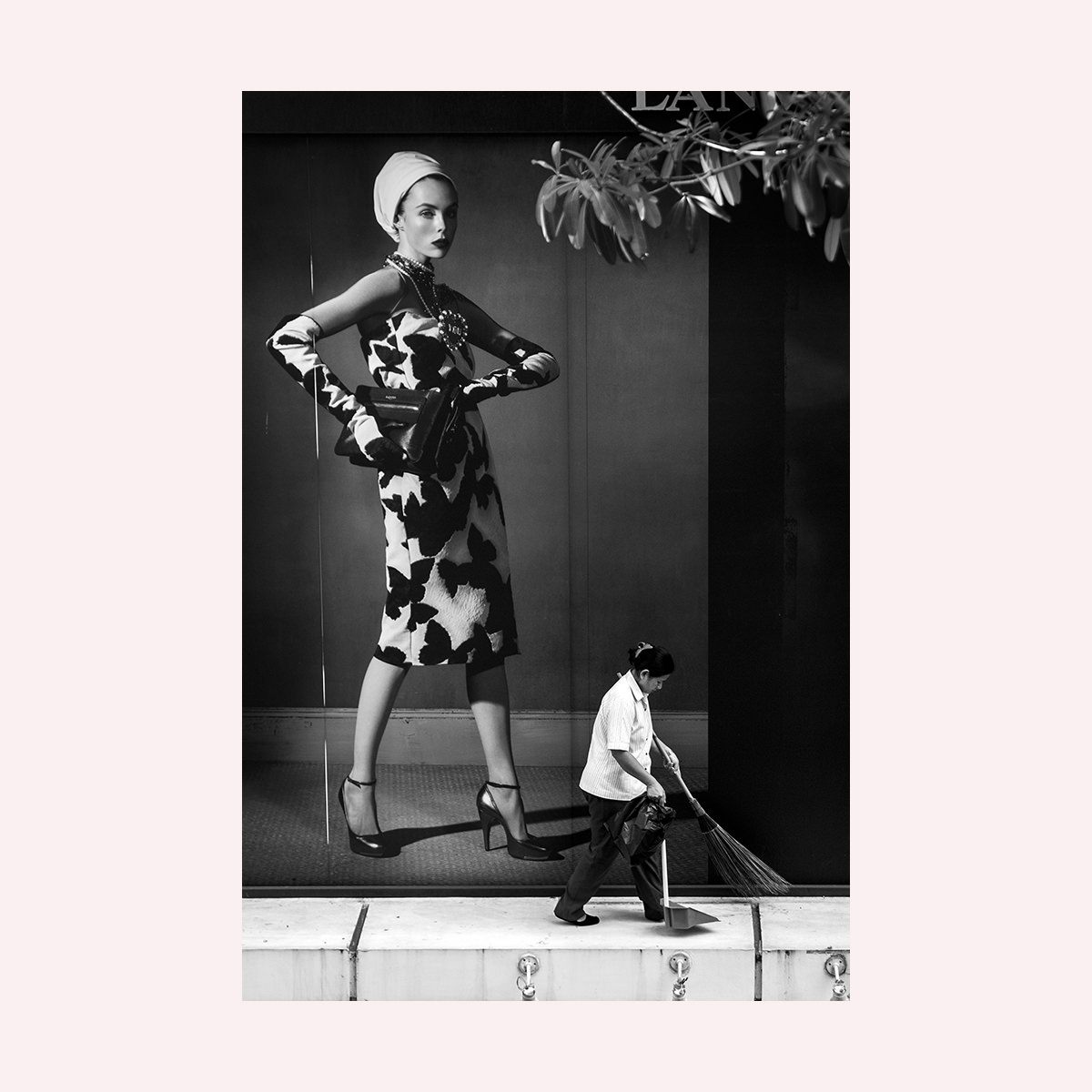 Untitled #0689 — Paul Lukin